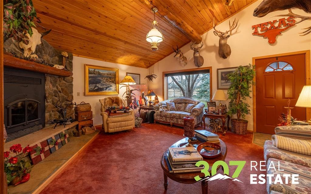 366 Lower Southfork Rd — photo 16 of 87