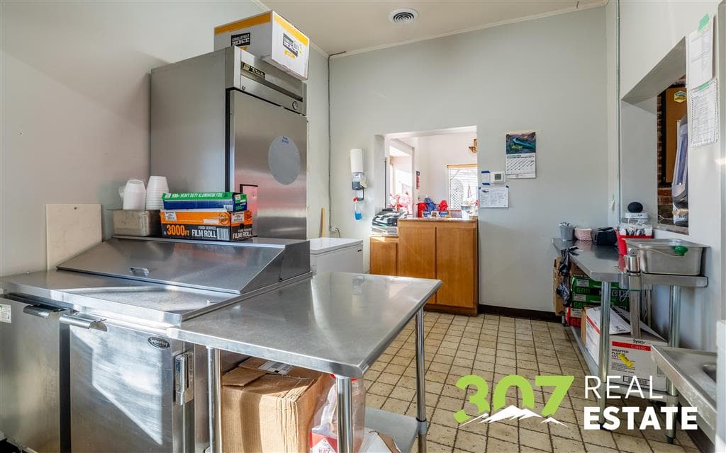 1491 Sheridan Ave — photo 15 of 34