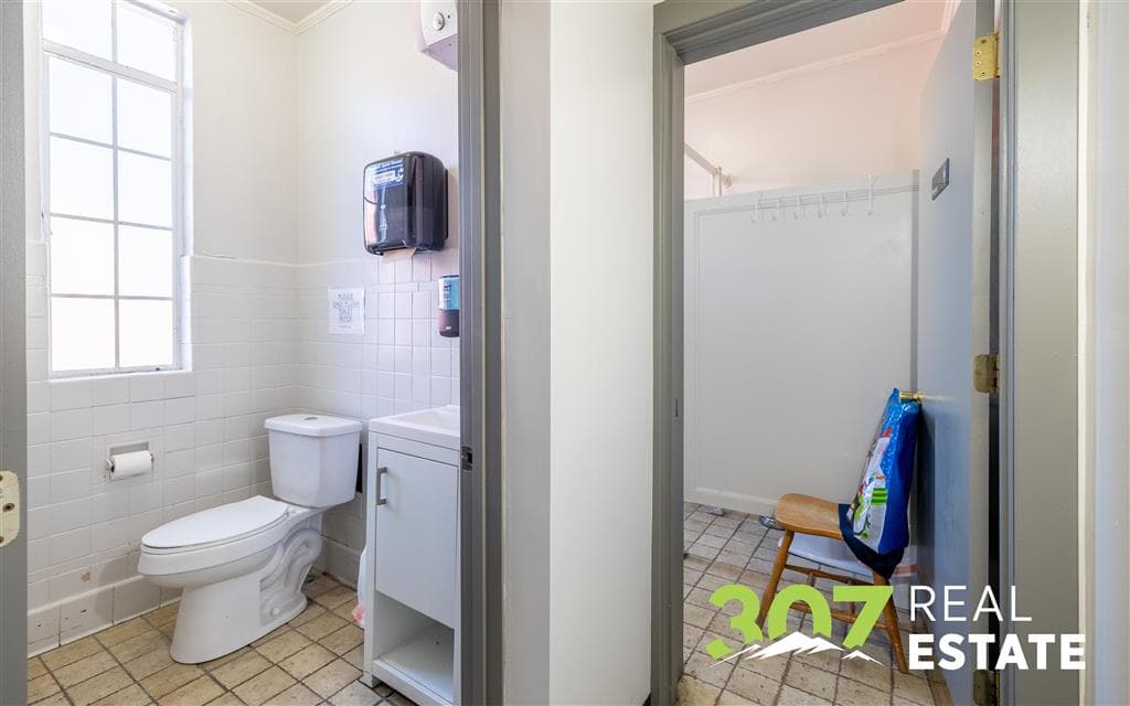 1491 Sheridan Ave — photo 17 of 34