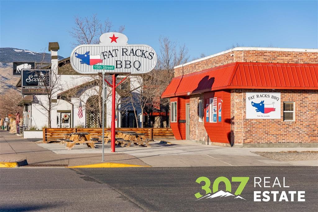 1491 Sheridan Ave — photo 6 of 34