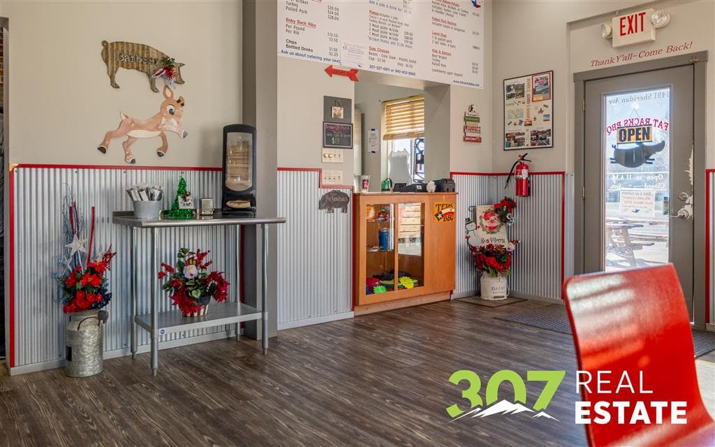 1491 Sheridan Ave — photo 9 of 34