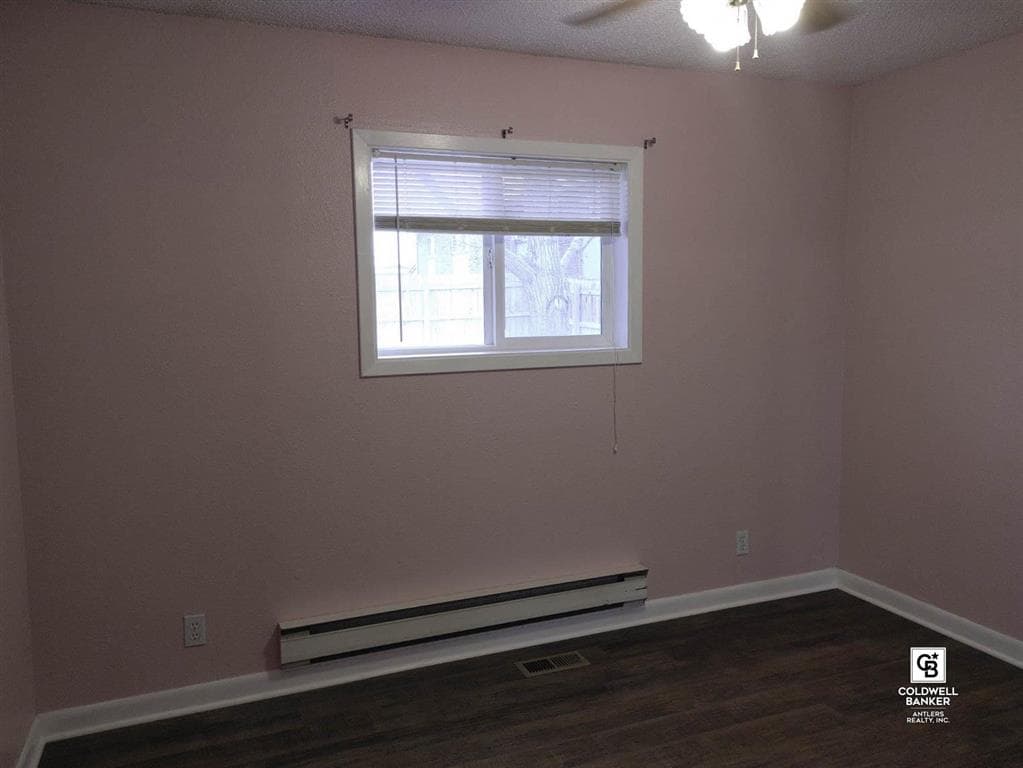 172 E 2nd Street — photo 15 of 20