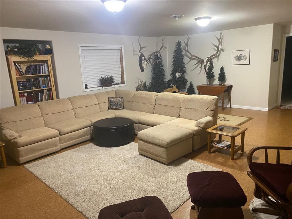 2332 Pioneer Ave — photo 26 of 39