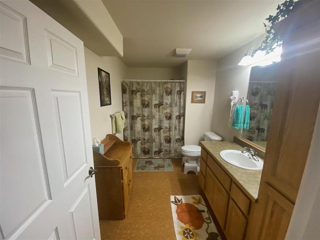 2332 Pioneer Ave — photo 31 of 39