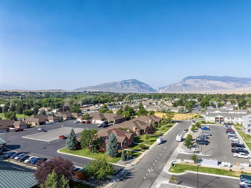 2332 Pioneer Ave — photo 36 of 39