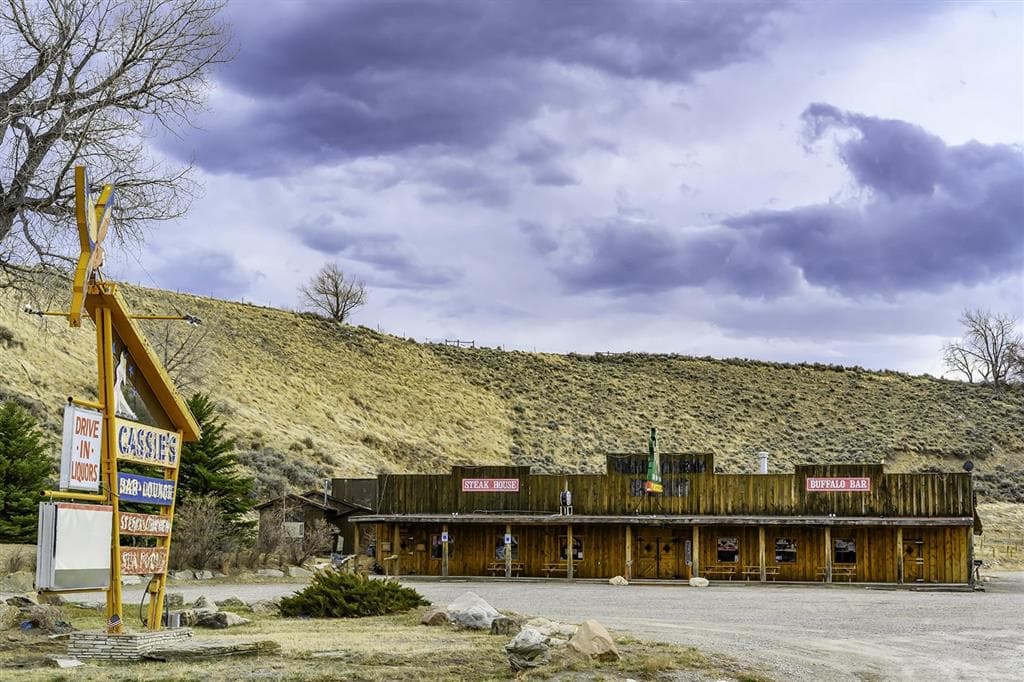 214 Yellowstone Ave photo 1