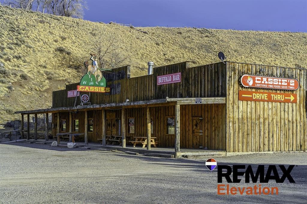 214 Yellowstone Ave — photo 4 of 88