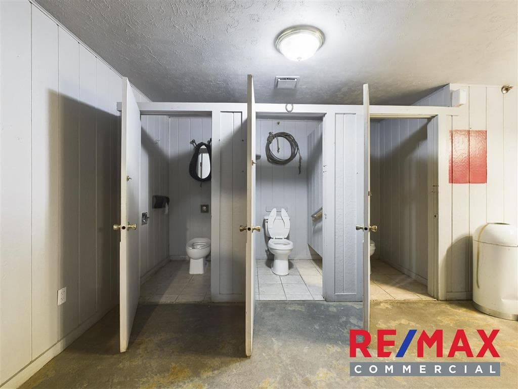 214 Yellowstone Ave — photo 31 of 88