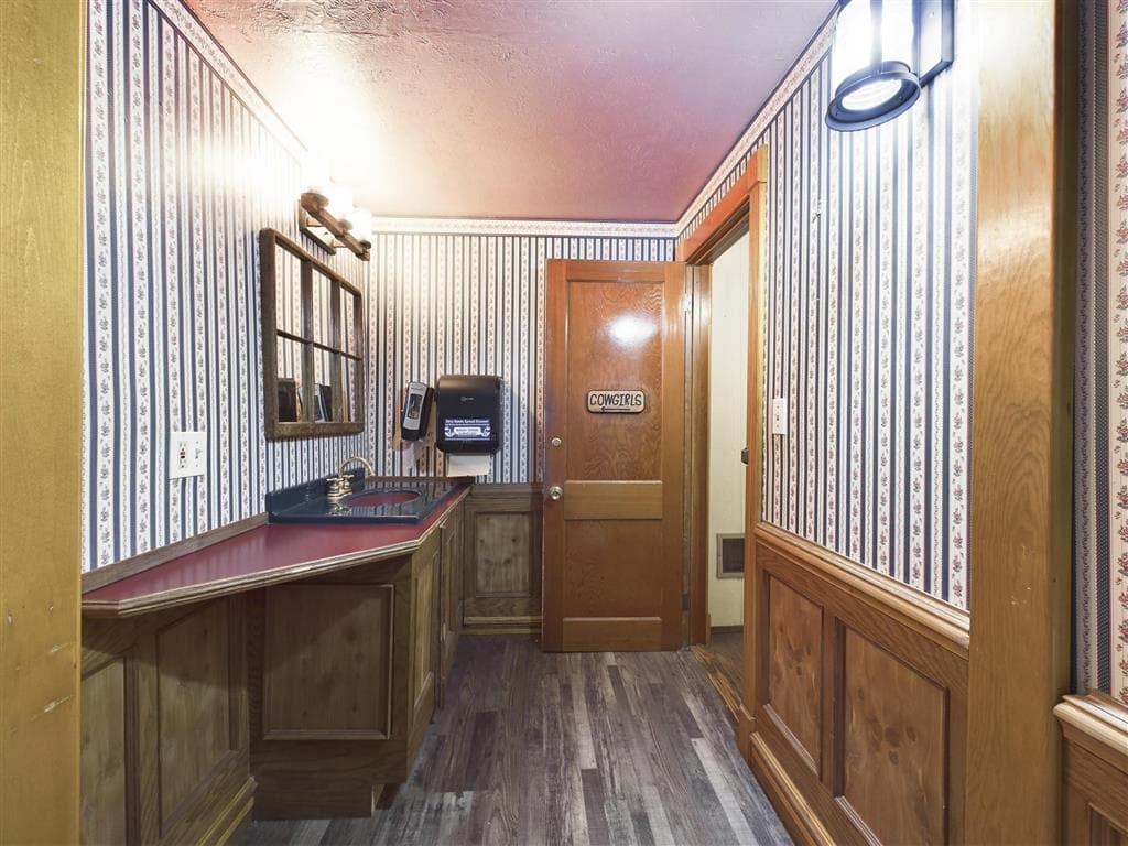 214 Yellowstone Ave — photo 35 of 88