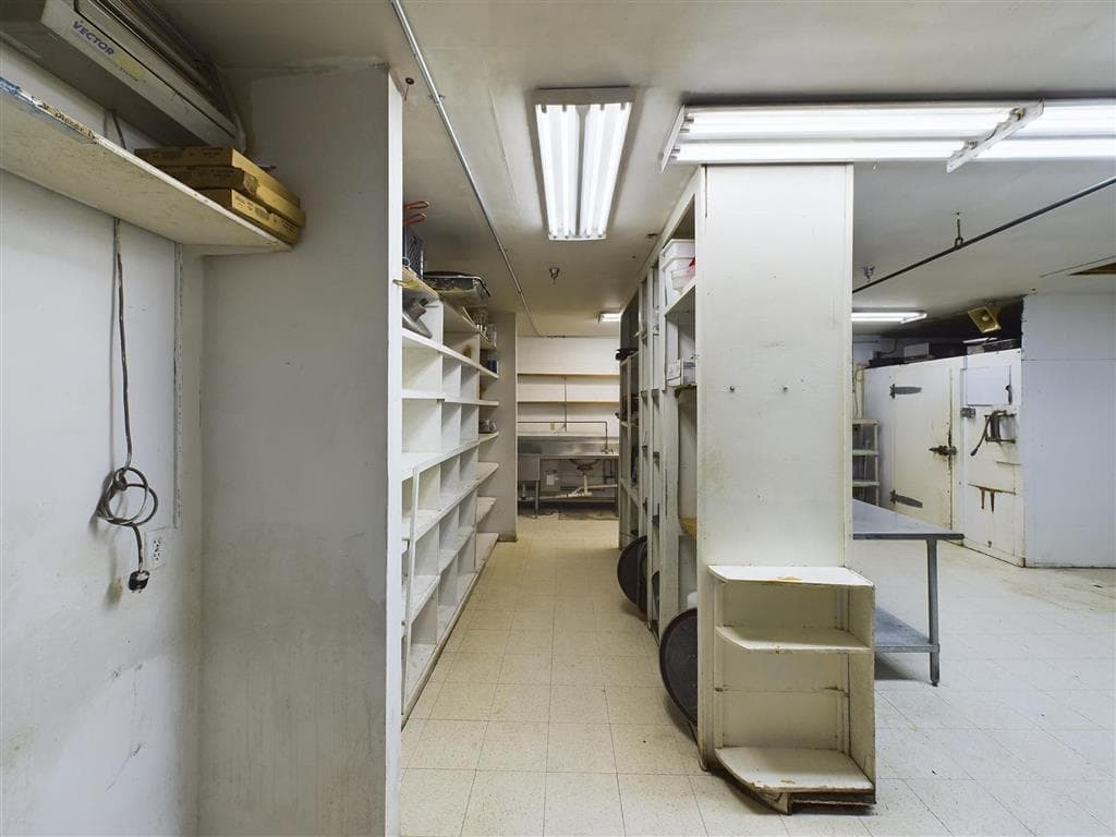 214 Yellowstone Ave — photo 58 of 88