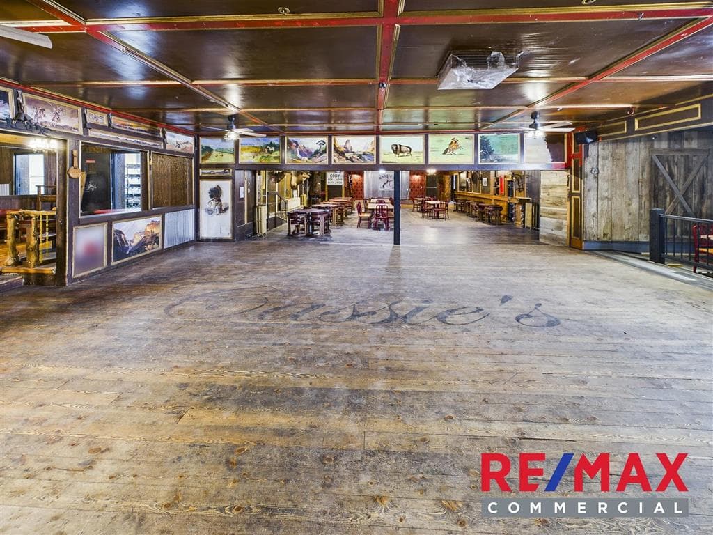 214 Yellowstone Ave — photo 9 of 88