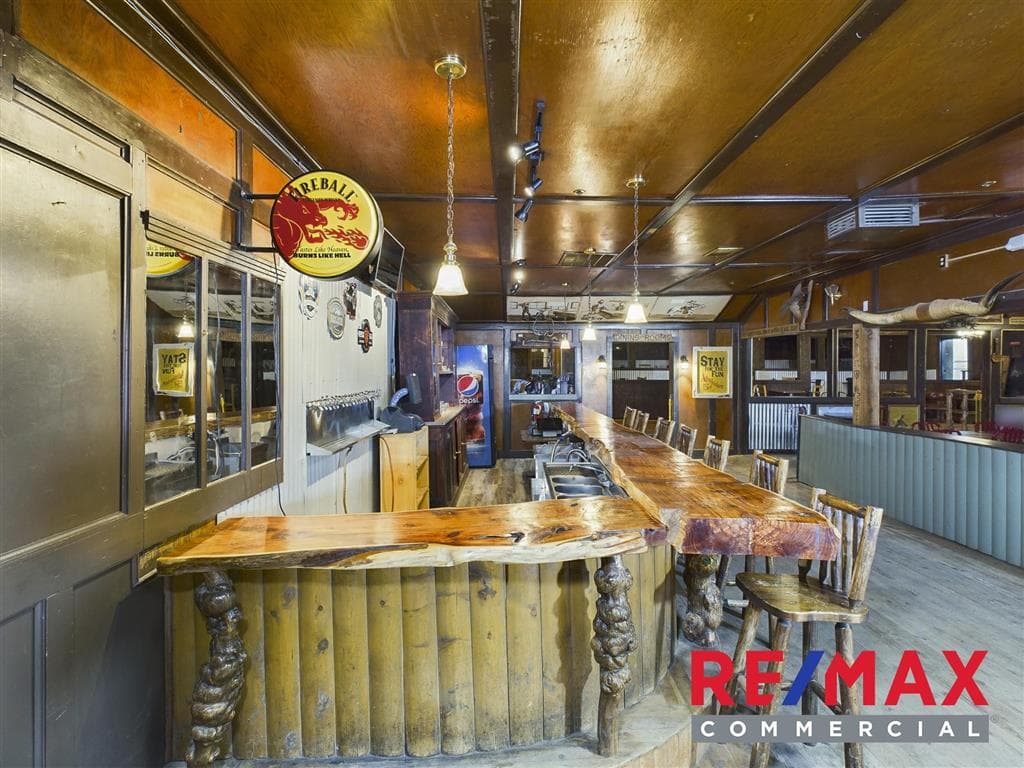 214 Yellowstone Ave — photo 10 of 88