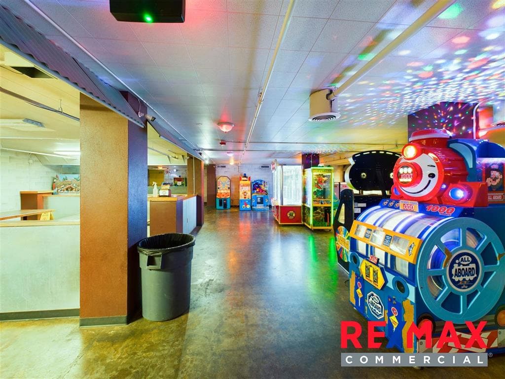 1057 Sheridan Ave — photo 30 of 46