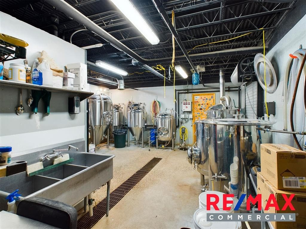 1057 Sheridan Ave — photo 36 of 46