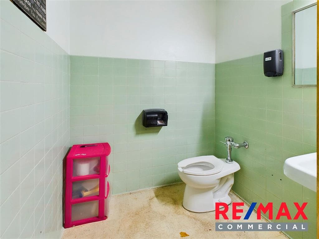 1057 Sheridan Ave — photo 43 of 46