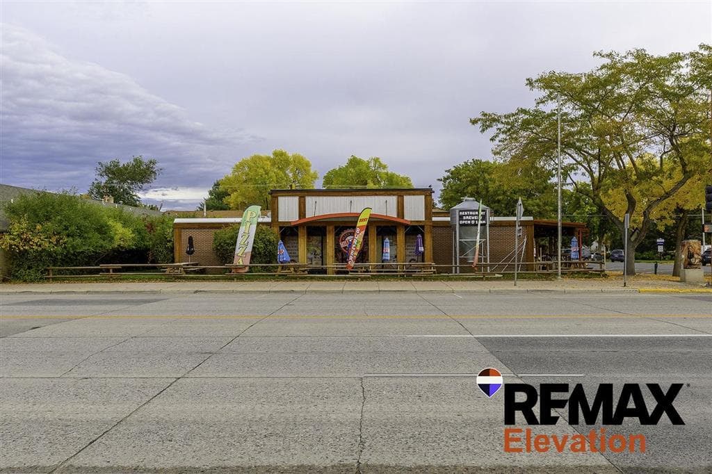 1057 Sheridan Ave — photo 8 of 46