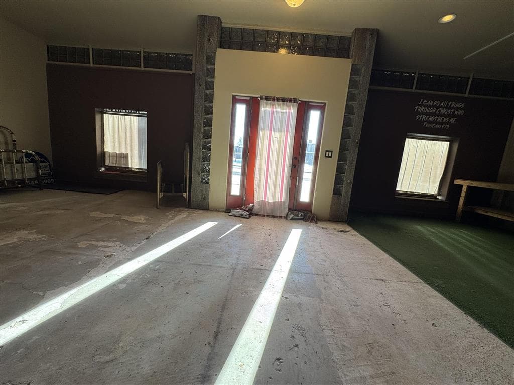 61 E Main St — photo 5 of 13