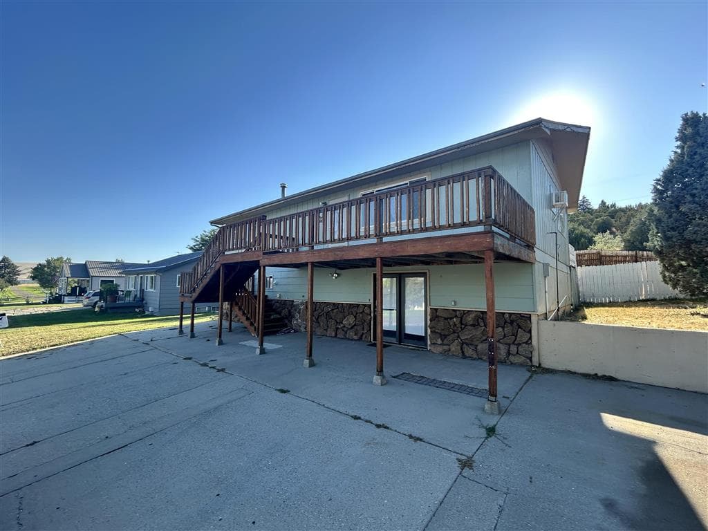 908 S 14th St — photo 2 of 20