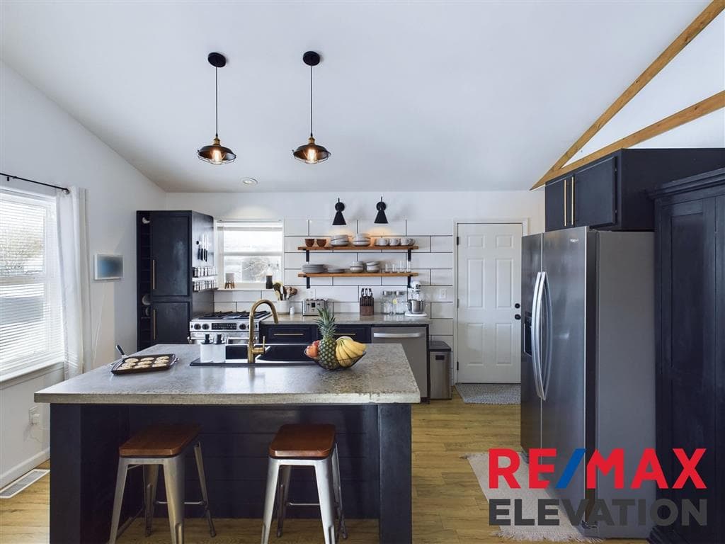 702 Kenmar St — photo 15 of 79