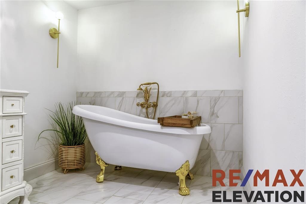 702 Kenmar St — photo 40 of 79