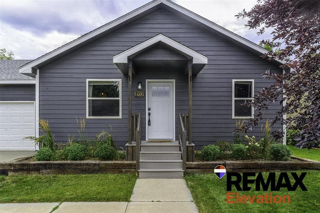 702 Kenmar St — photo 5 of 79