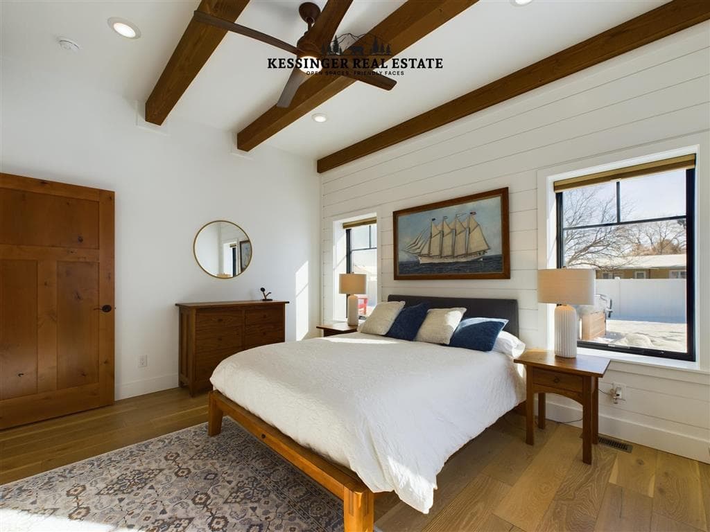 847 N Clark St — photo 23 of 25