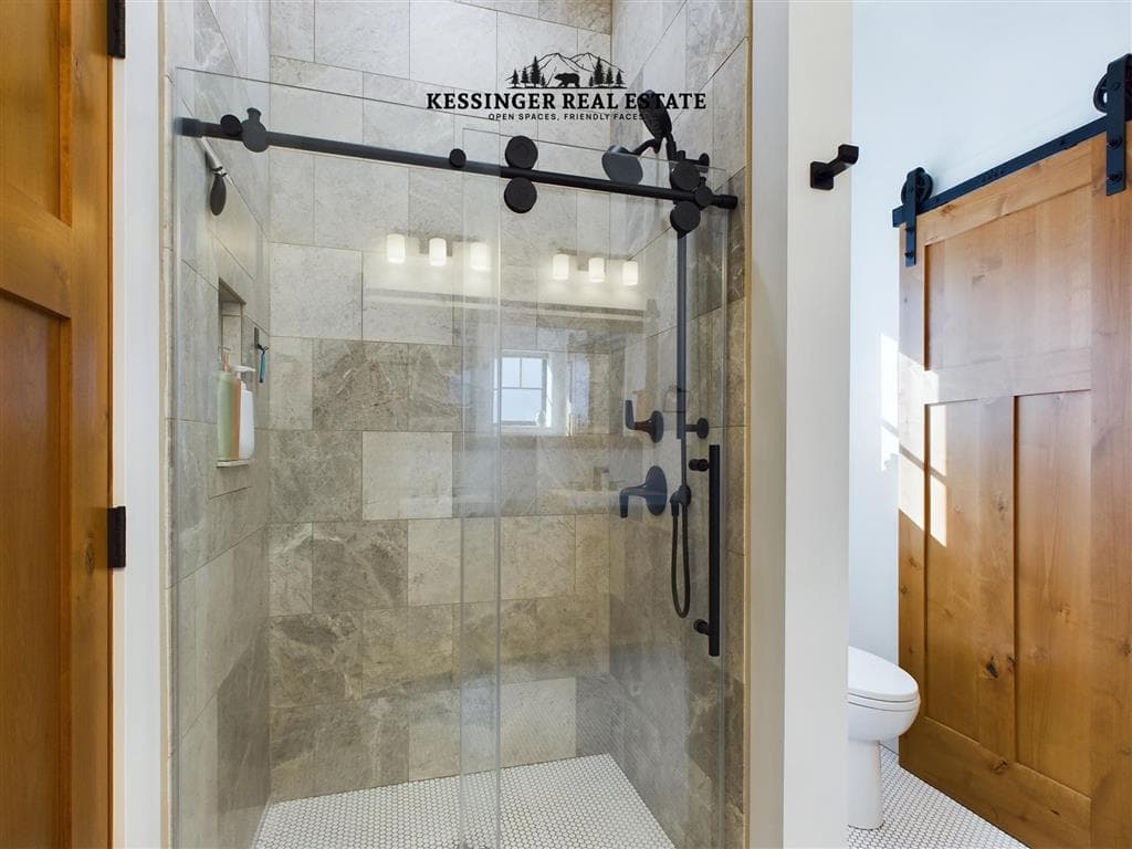 847 N Clark St — photo 25 of 25