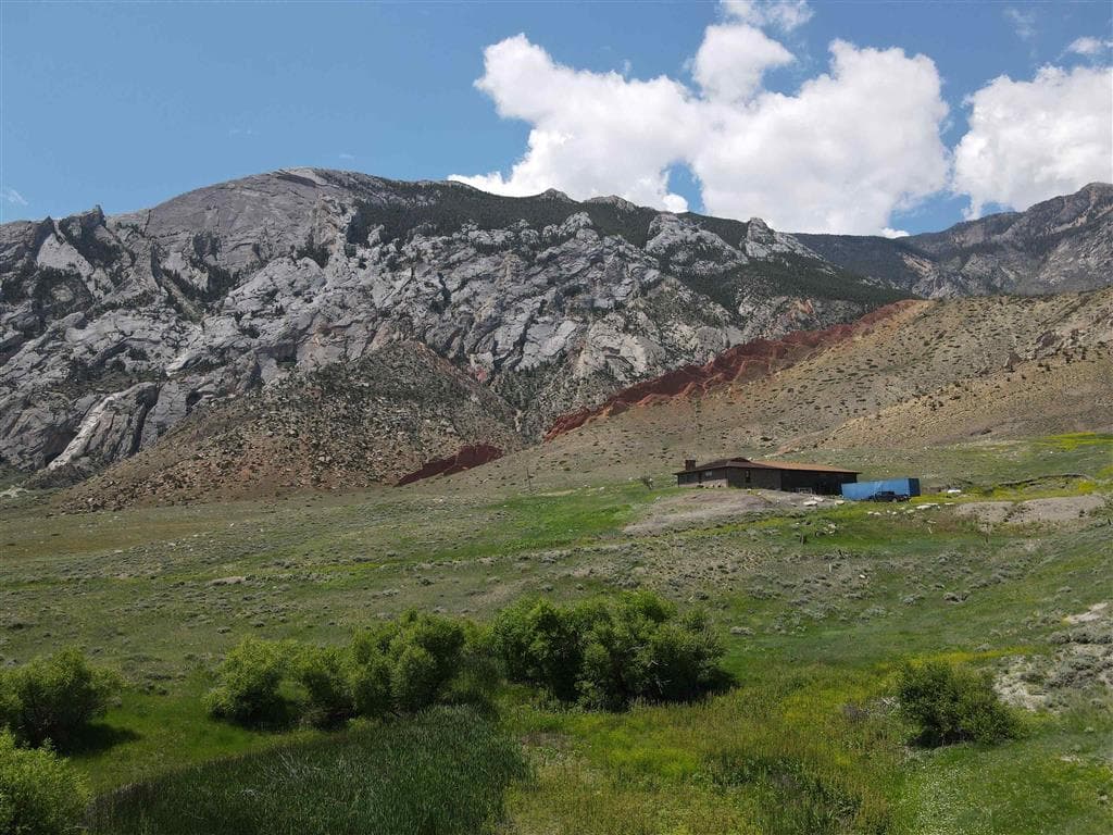 635 Canyon Rd — photo 2 of 11