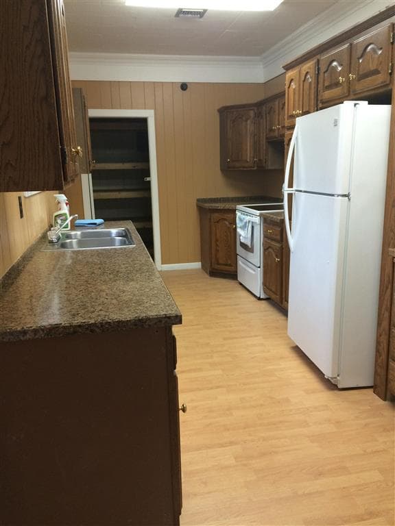 28/30/34 Pearson Ave — photo 20 of 29