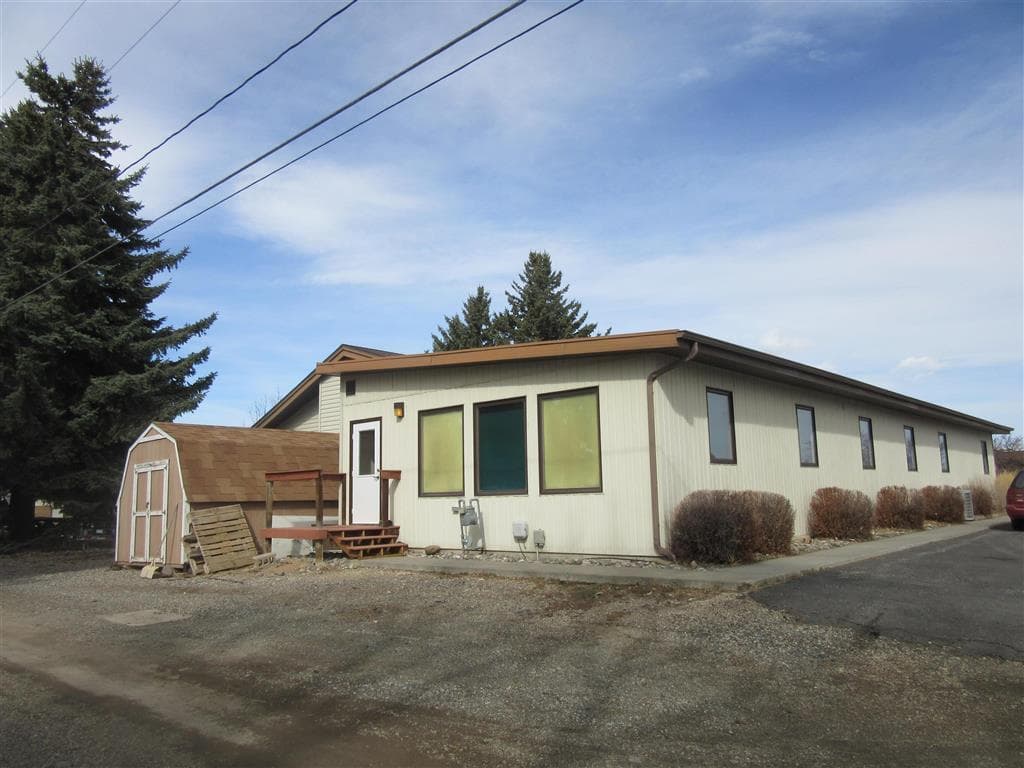 1402 Stampede Ave — photo 14 of 56