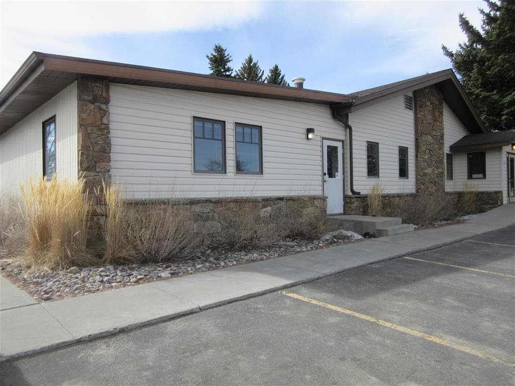 1402 Stampede Ave — photo 16 of 56