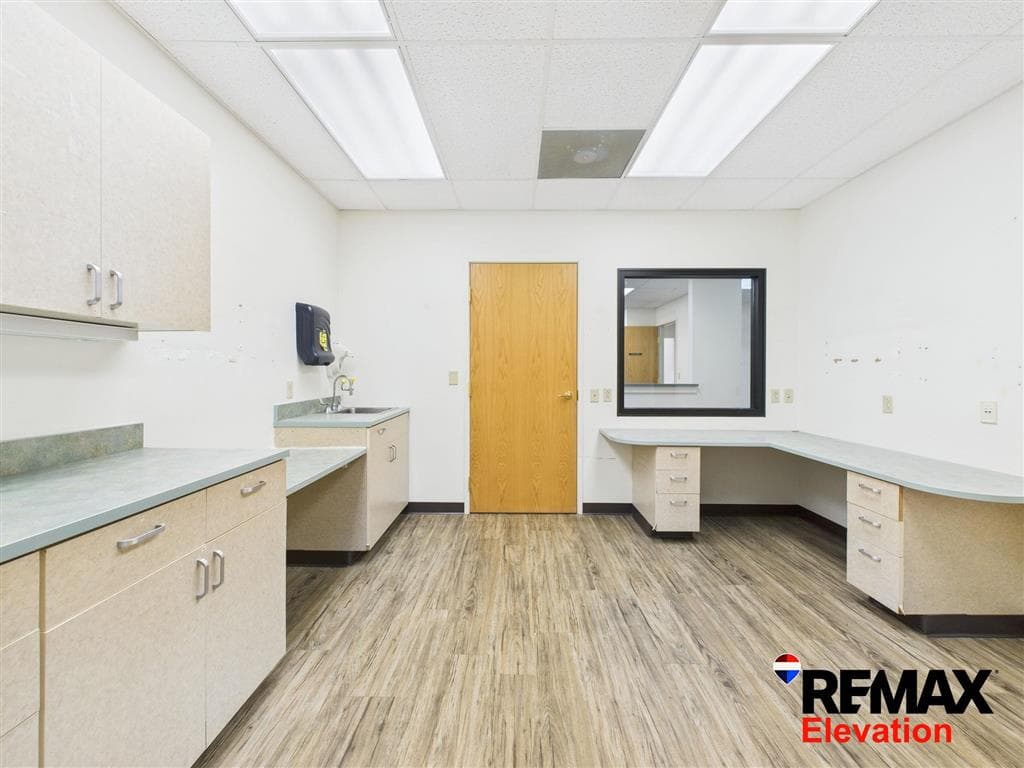 156 N 6th St — photo 12 of 23