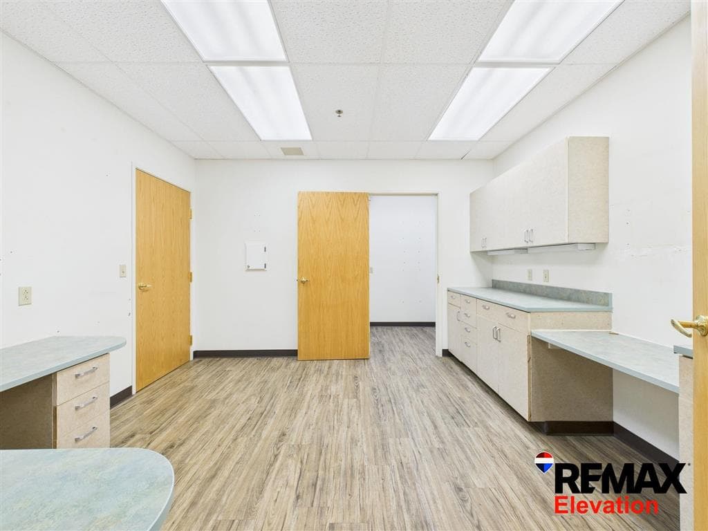 156 N 6th St — photo 13 of 23