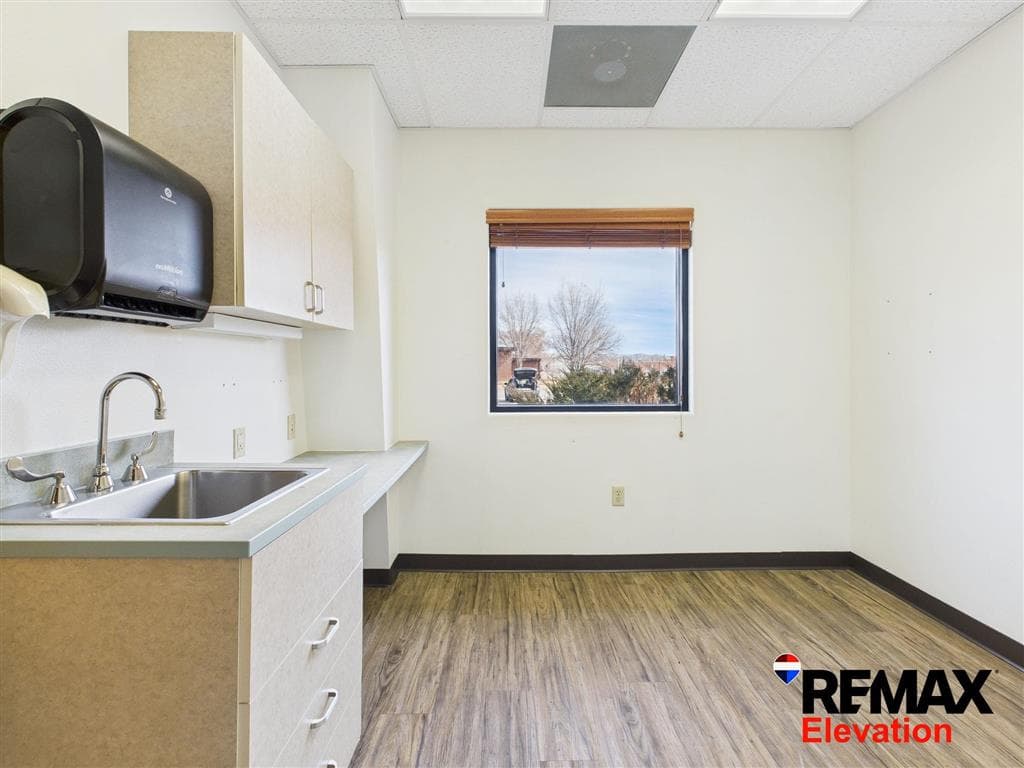 156 N 6th St — photo 15 of 23