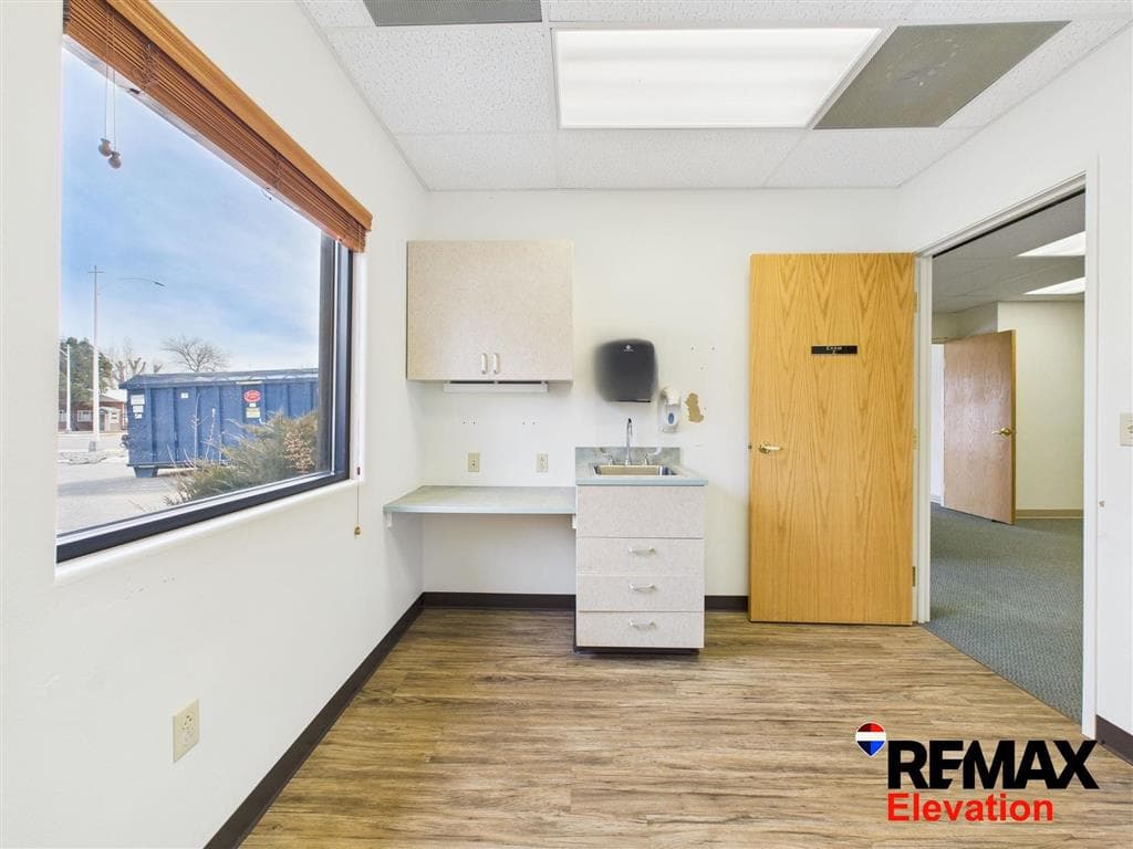 156 N 6th St — photo 10 of 23