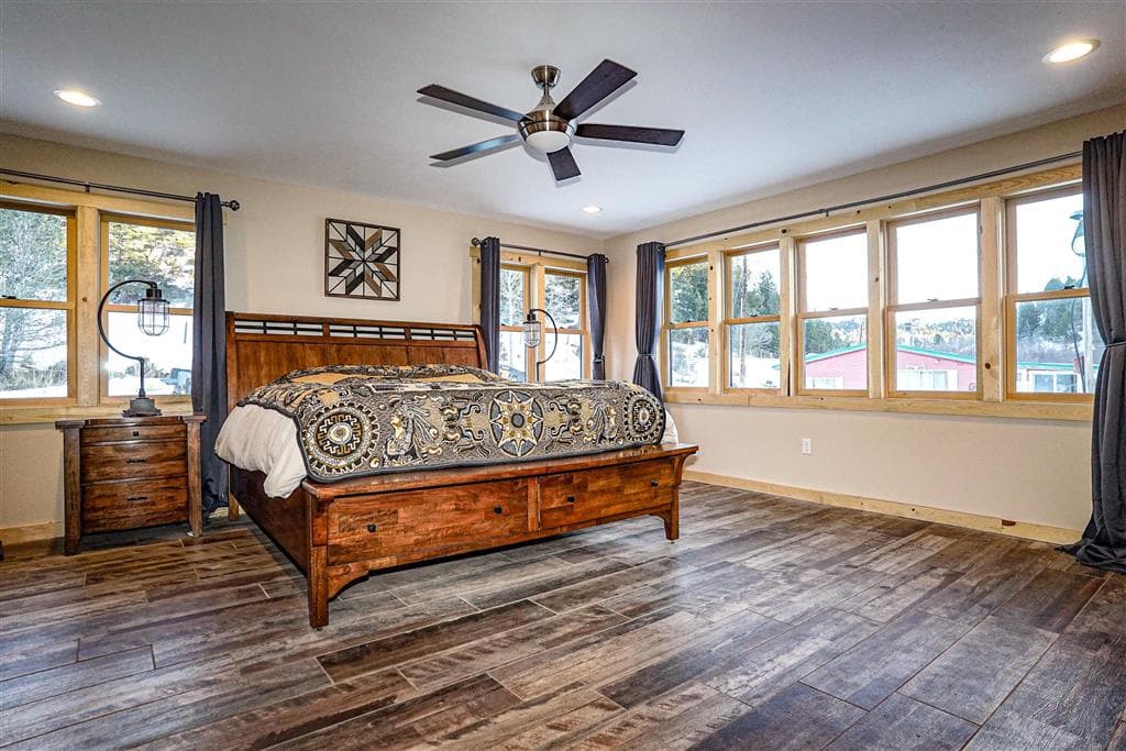 6 N Sage Creek Rd — photo 10 of 25