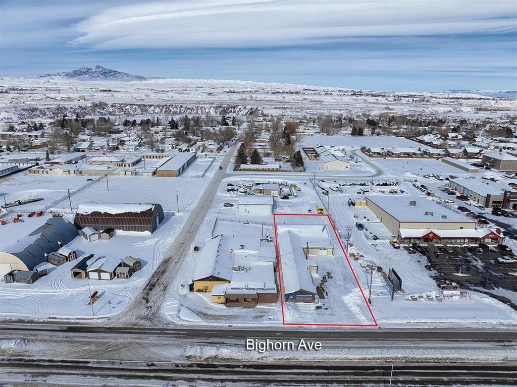 2811 Big Horn Ave — photo 16 of 20