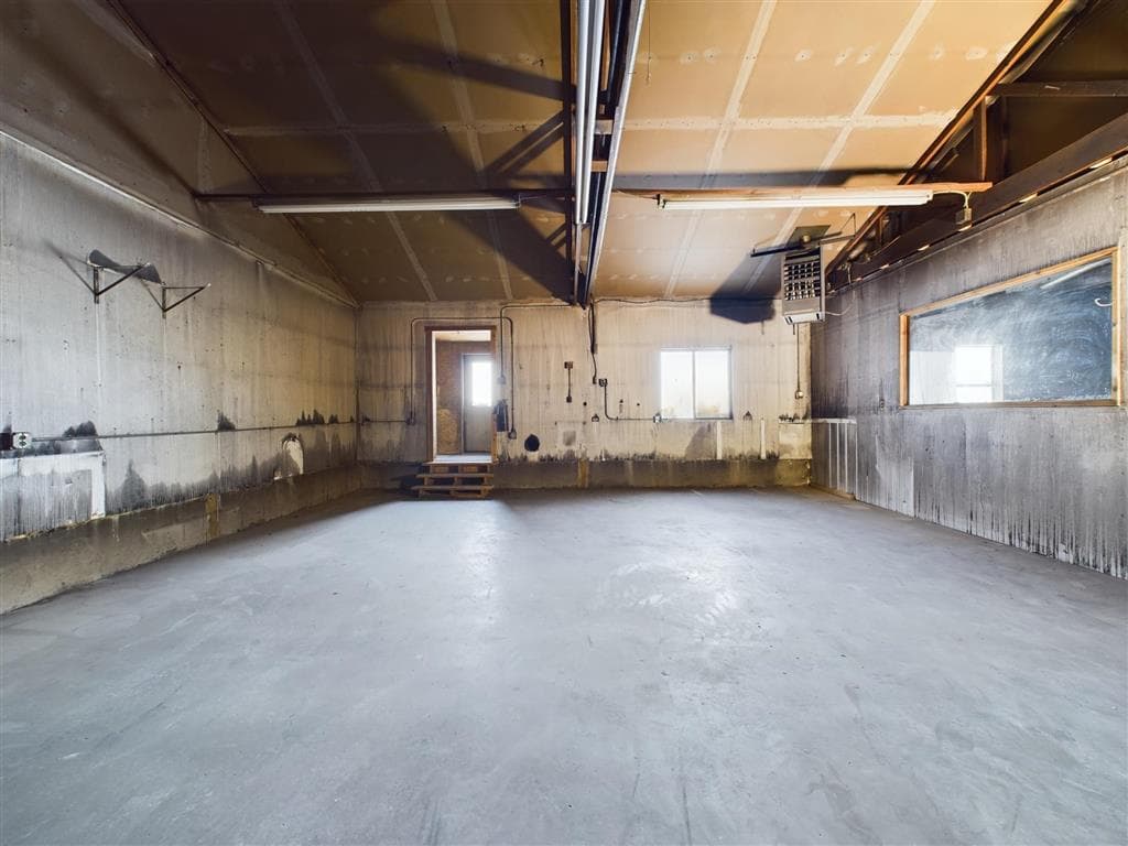 2811 Big Horn Ave — photo 5 of 20