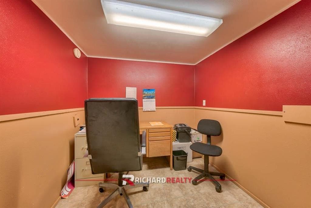 45 E Main St — photo 16 of 31