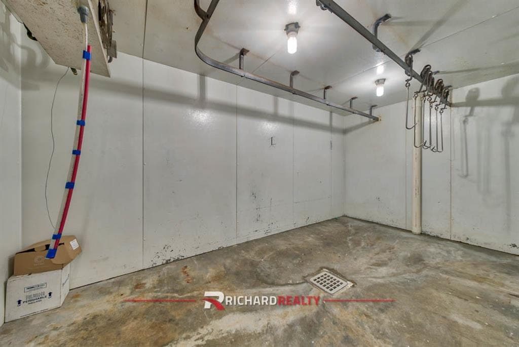 45 E Main St — photo 10 of 31