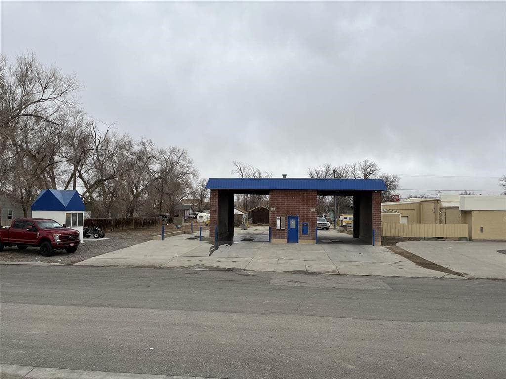 616 4th Ave N — photo 7 of 7