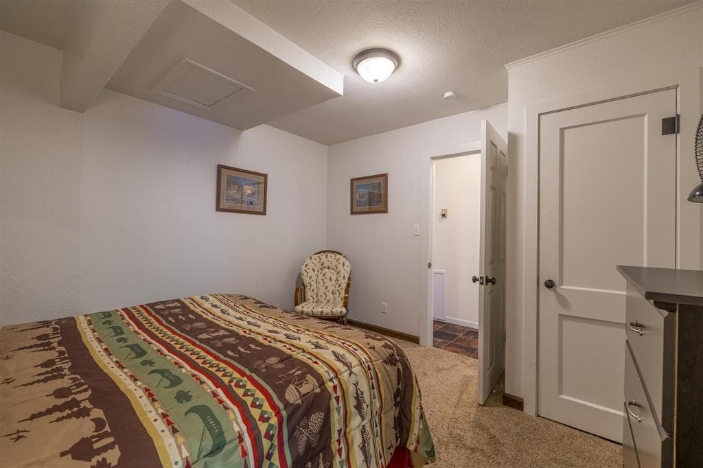 1126 Alger Ave — photo 28 of 45