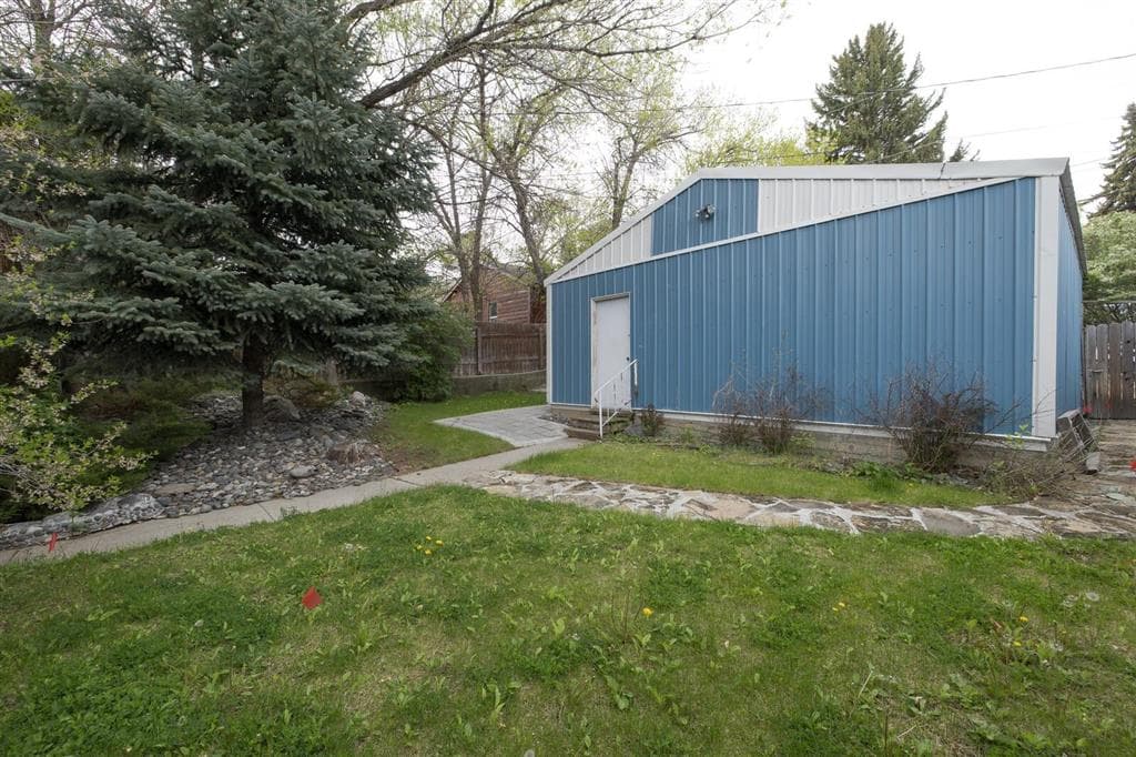 1126 Alger Ave — photo 40 of 45