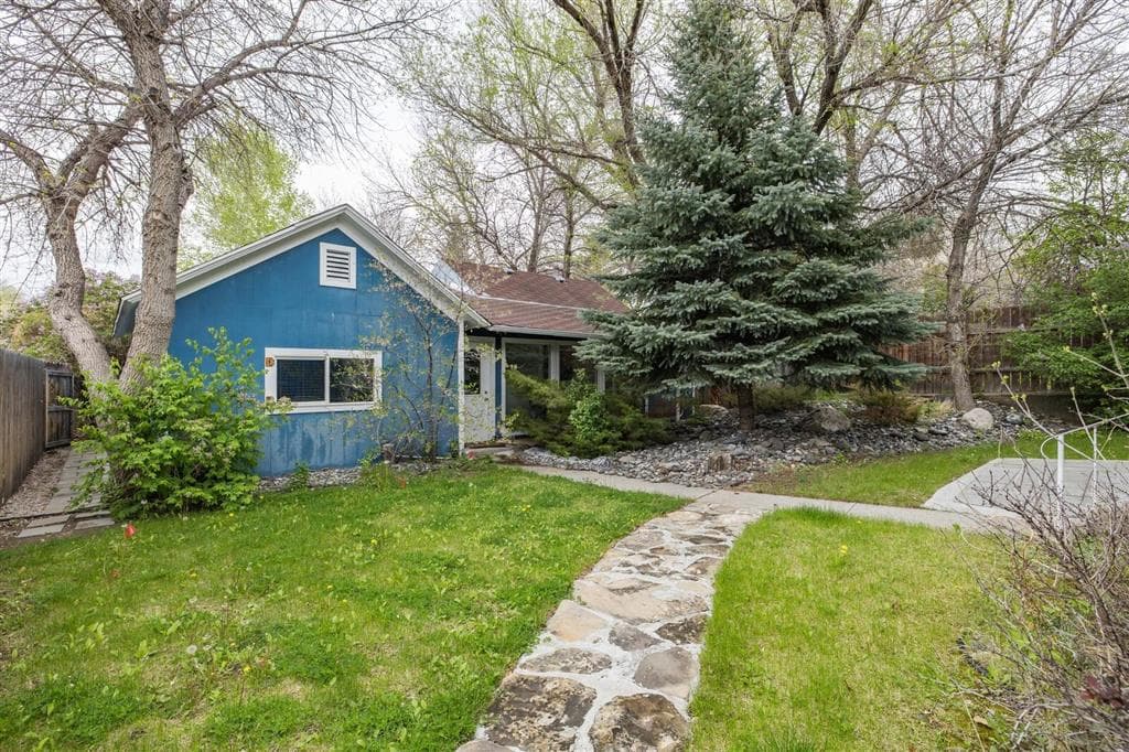 1126 Alger Ave — photo 44 of 45