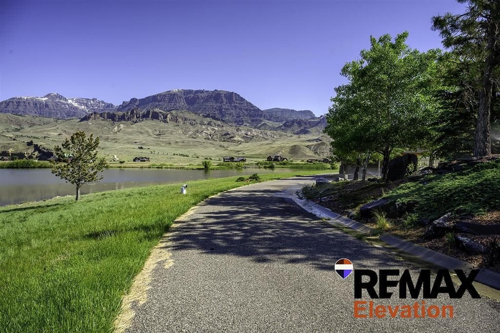 23 Big Creek Dr — photo 4 of 17