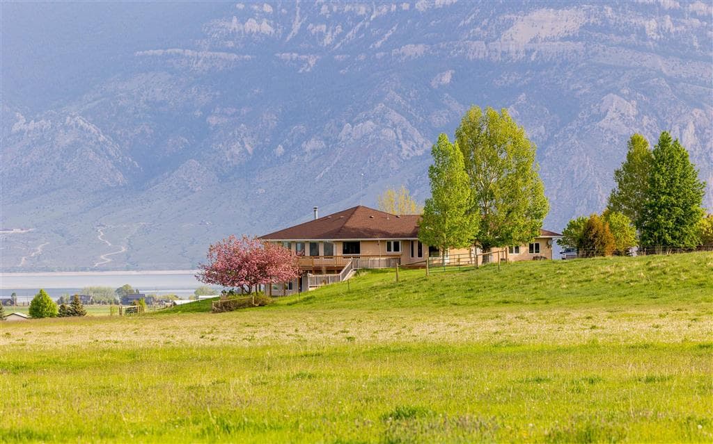 272 Road 6RT — photo 2 of 88