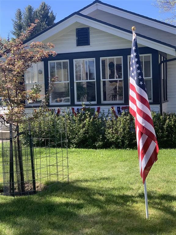 916 Canyon Ave — photo 2 of 38