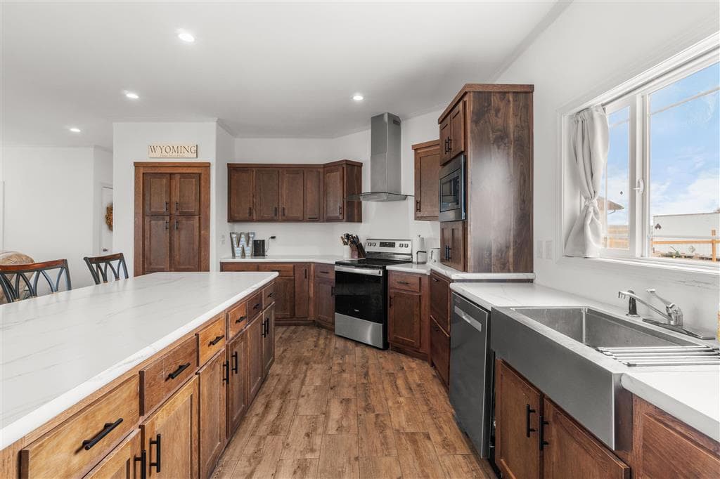 518 Tatman St — photo 5 of 37