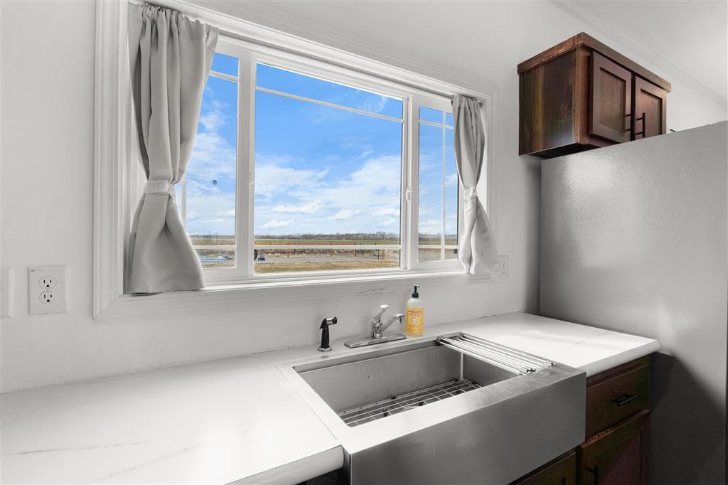 518 Tatman St — photo 8 of 37