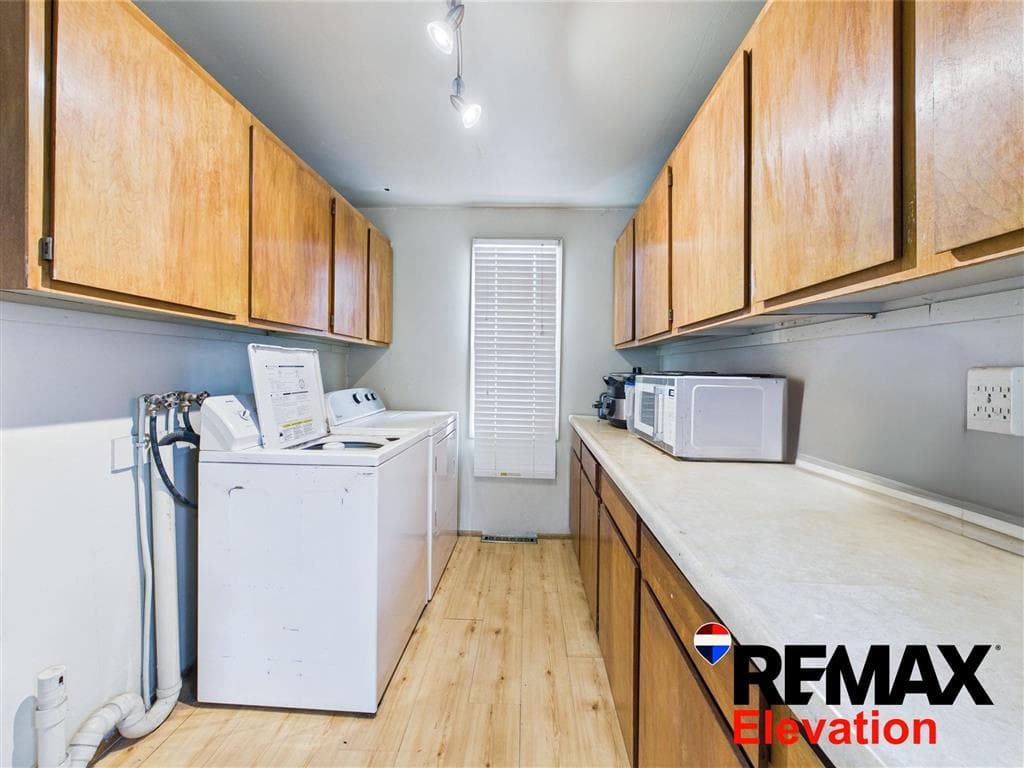 602 S 6th St — photo 11 of 26